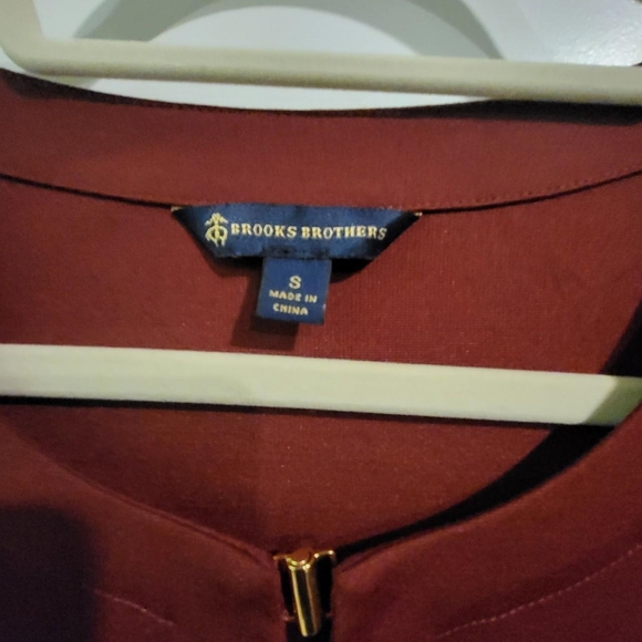 Brooks Brothers Maroon Short Sleeve Tee - Picture 3 of 4